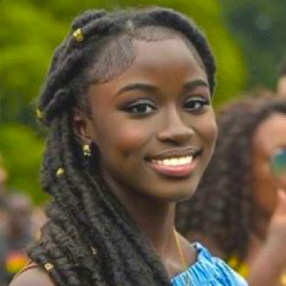 Meet your Posher, Lisa - Picture 1 of 1